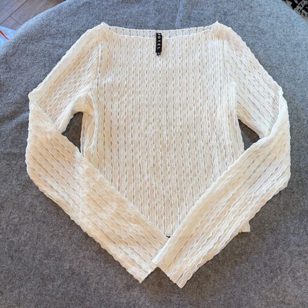 Motel textured eyelet  boatneck shrunken baby t-shirt longsleeve shirt